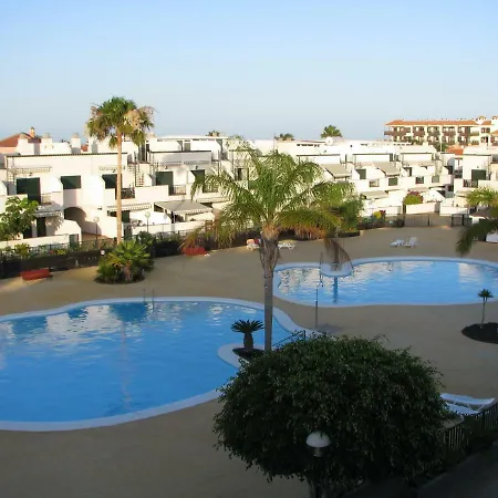 Apartment Geranios *